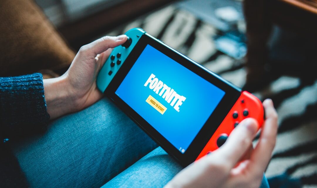 Fortnite: Jak włączyć i grać w trybie podzielonego ekranu (split-screen) na konsoli?