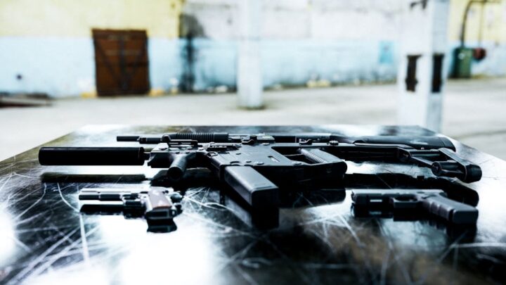 Helldivers 2: Jakie są najlepsze bronie dla początkujących? Poradnik wyboru i ulepszeń