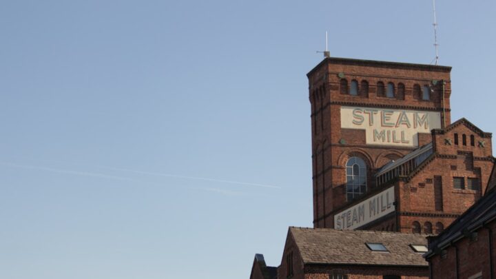 Klucze Steam: Jak działają i dlaczego ceny gier różnią się w zależności od regionu i sklepu?