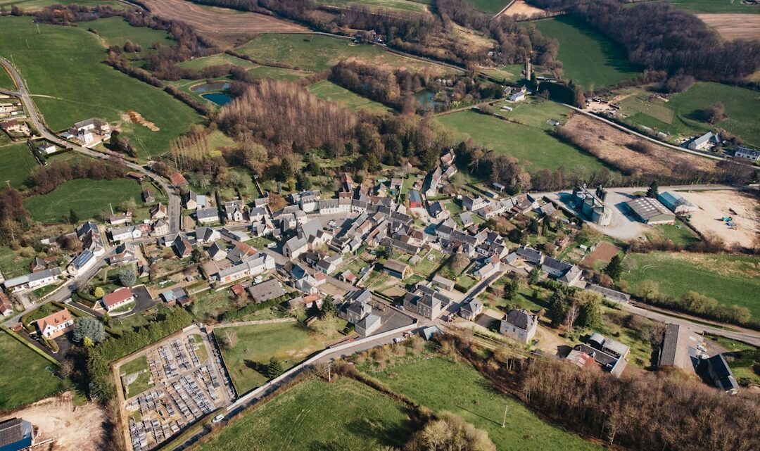 Manor Lords: Jak efektywnie zarządzać ekonomią i logistyką w średniowiecznej osadzie? Praktyczne wskazówki