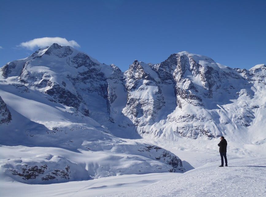 The Elder Scrolls V: Skyrim – Gdzie zacząć przygodę i jak przygotować się na mroźne krainy Tamriel?