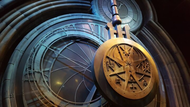 Destiny 2: Głębia lore i historia uniwersum – od Upadku do obecnych wydarzeń