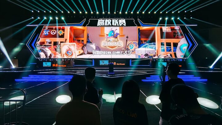 DOTA 2: Jak zbudować zgrany zespół? Poradnik wyboru bohaterów i strategii synergii.