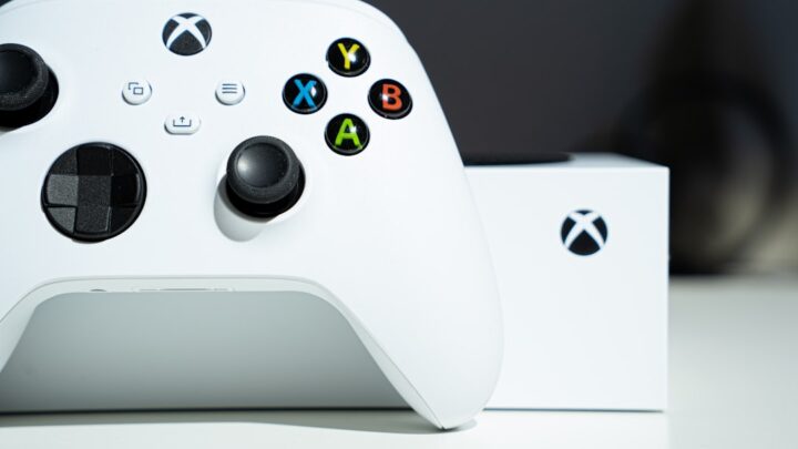 Game Pass na PC: Jak efektywnie zarządzać instalacjami gier i synchronizować zapisy z chmurą?