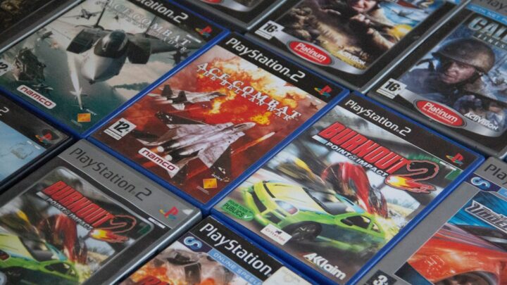 Konsolowe gry ekskluzywne na PC: Przewodnik po portach, optymalizacji i czy warto czekać?