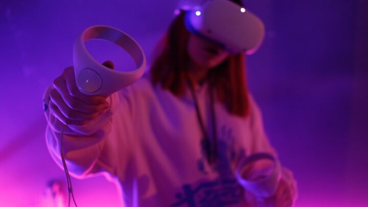 VR: Najlepsze gry fabularne i przygodowe na gogle Standalone (Oculus Quest 3, Pico 4) – W co zagrać, aby w pełni zanurzyć się w historii?